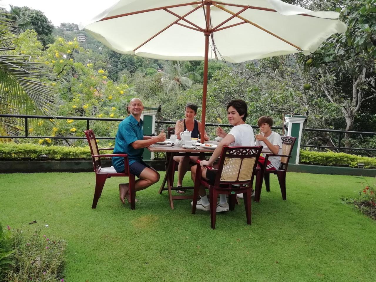 Villa Nuova Kandy Buitenkant foto